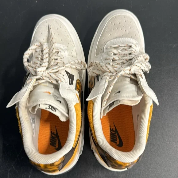 Nike Women's Beige and Orange Sneakers - Picture 5 of 10